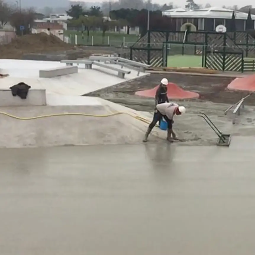 THR CONSTRUCTION skatepark beton ciré maison construite complete par thr construction